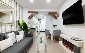 Modern Loft Near Puerta Del Sol